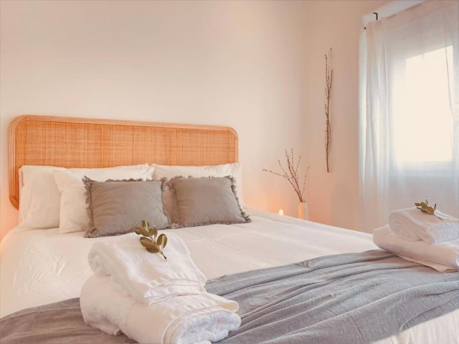Cozy Apartment With Private Courtyard Barcarena Luaran gambar
