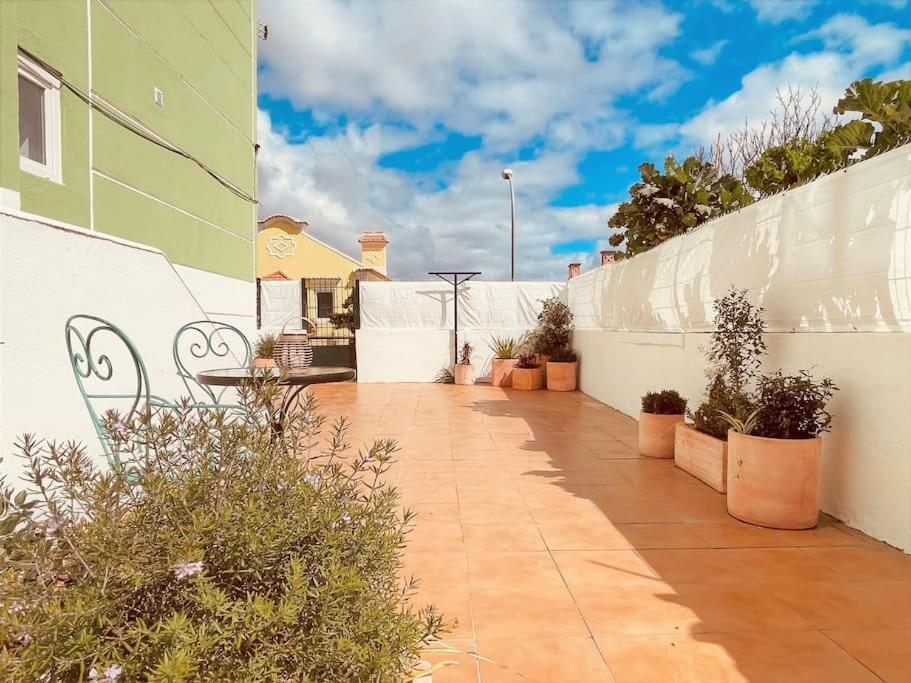 Cozy Apartment With Private Courtyard Barcarena Luaran gambar